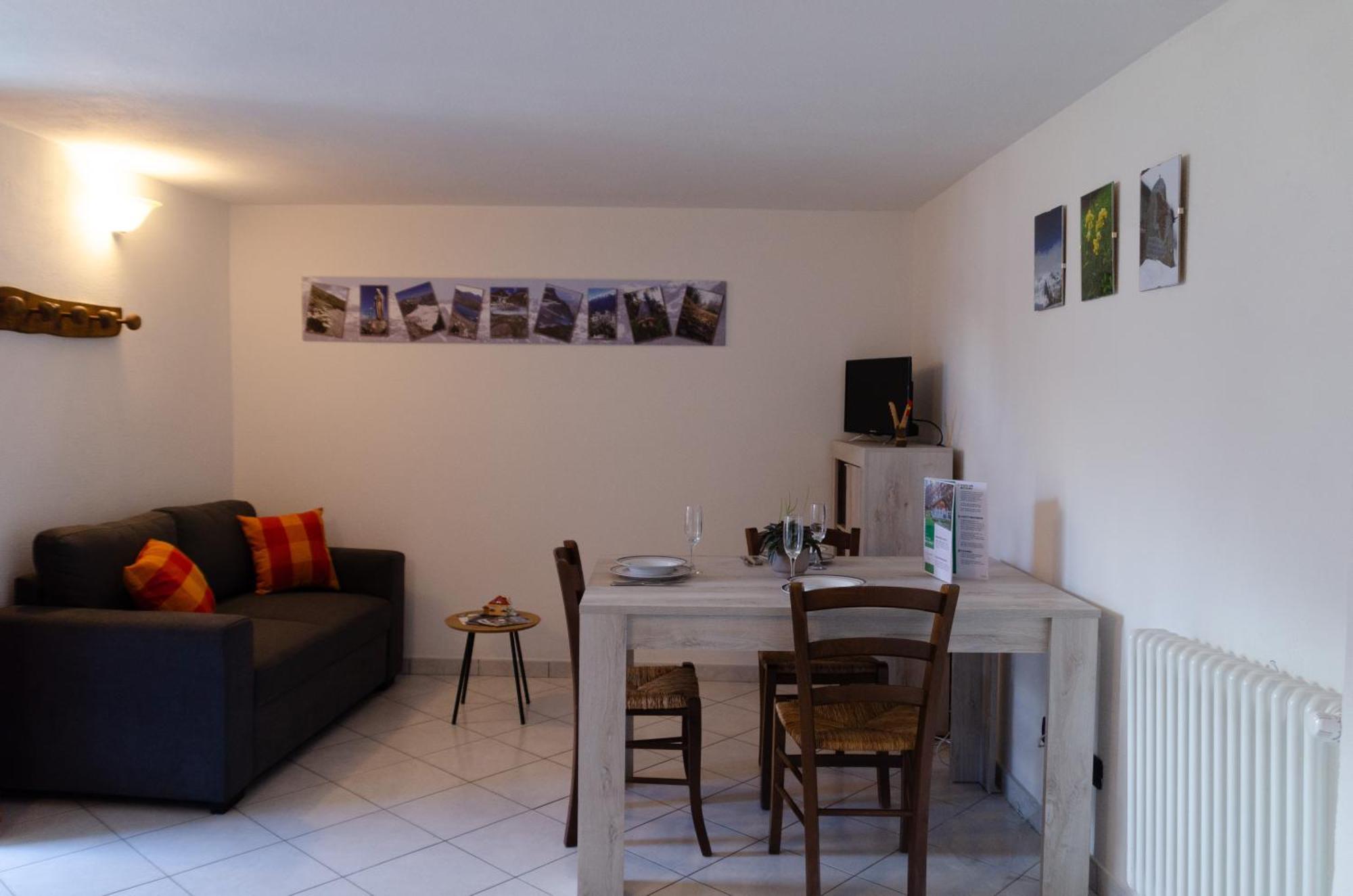 La Casa Degli Aromi - Vista Montagna E Relax Villa อาออสตา ภายนอก รูปภาพ